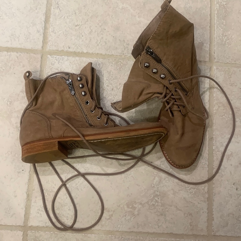 SAM EDELMAN leather boots